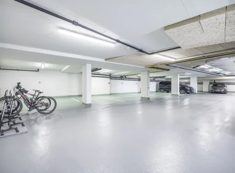 Kunstharzbeschichtungen für Garage und Büroboden